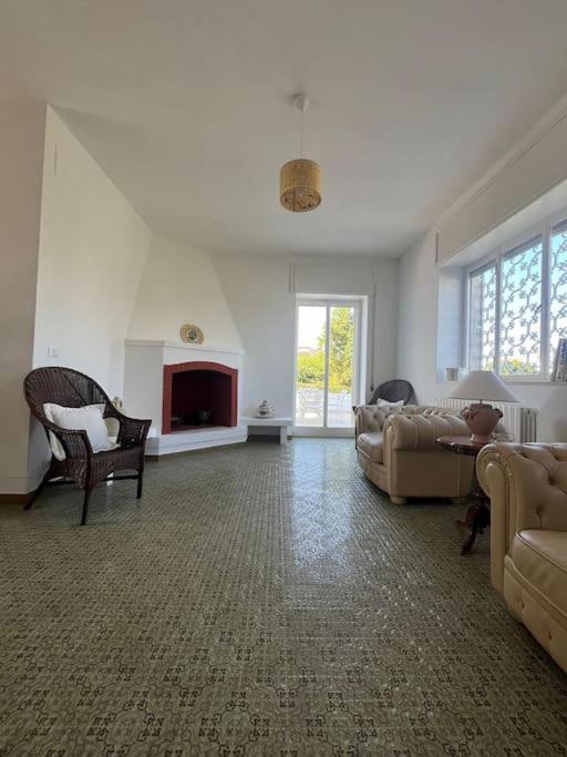 Villa Bouganville 2 オストゥーニ エクステリア 写真