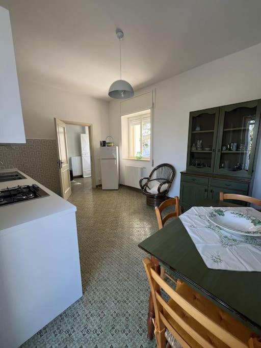 Villa Bouganville 2 オストゥーニ エクステリア 写真