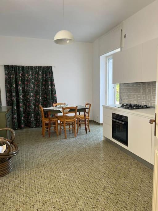 Villa Bouganville 2 オストゥーニ エクステリア 写真