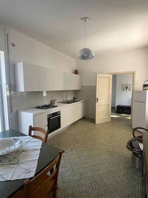 Villa Bouganville 2 オストゥーニ エクステリア 写真
