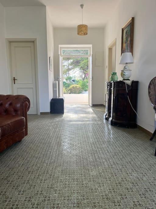Villa Bouganville 2 オストゥーニ エクステリア 写真